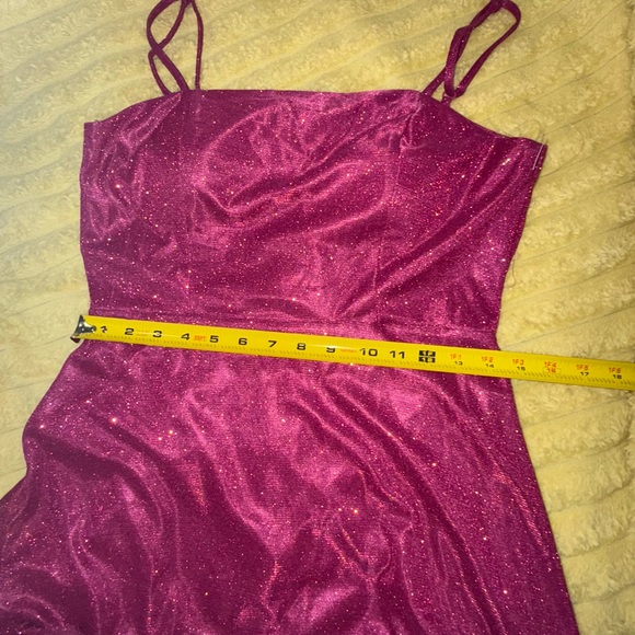 Women’s Pink Sparkly Semi Formal Dress Mini Strapless Tiered Size 11 - Picture 5 of 12
